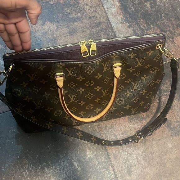 Authentic Louis Vuitton Paris Made In France Pallas M40908 Handbag purse Satchel - Picture 3 of 14